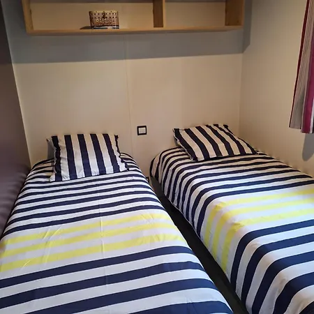 Mobilhome 2 Climatise 3 Etoiles *